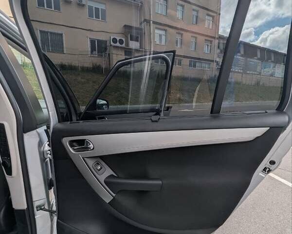 Сірий Сітроен С4 Пікассо, об'ємом двигуна 1.6 л та пробігом 287 тис. км за 7400 $, фото 16 на Automoto.ua