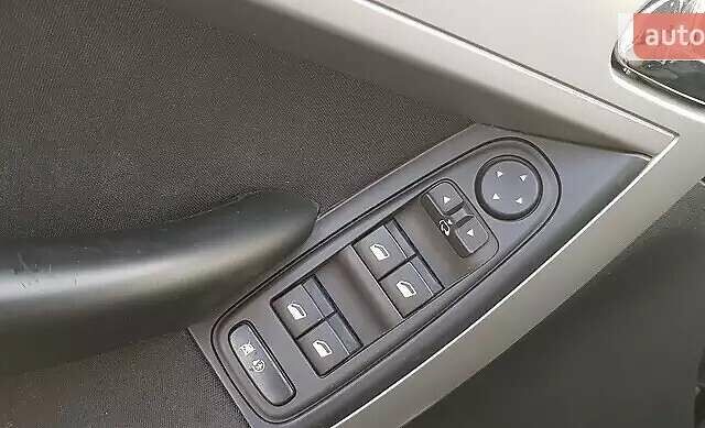 Сірий Сітроен С4 Пікассо, об'ємом двигуна 1.6 л та пробігом 240 тис. км за 7450 $, фото 7 на Automoto.ua