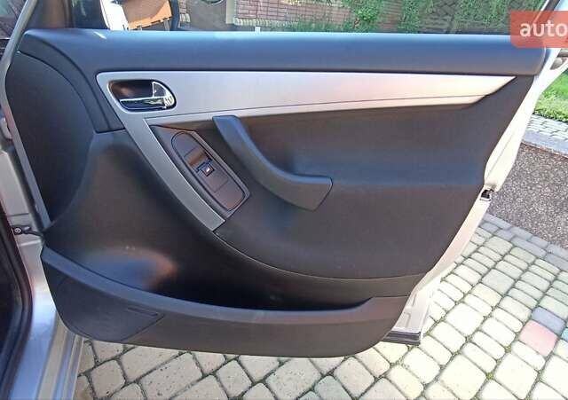 Серый Ситроен С4 Пикассо, объемом двигателя 1.56 л и пробегом 284 тыс. км за 7200 $, фото 3 на Automoto.ua