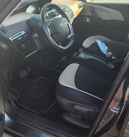 Серый Ситроен С4 Пикассо, объемом двигателя 1.6 л и пробегом 252 тыс. км за 11500 $, фото 12 на Automoto.ua