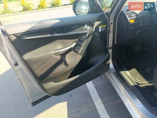 Серый Ситроен С4 Пикассо, объемом двигателя 1.6 л и пробегом 180 тыс. км за 7800 $, фото 10 на Automoto.ua