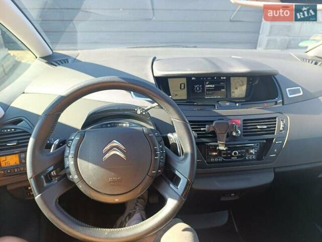 Серый Ситроен С4 Пикассо, объемом двигателя 1.6 л и пробегом 180 тыс. км за 7800 $, фото 4 на Automoto.ua