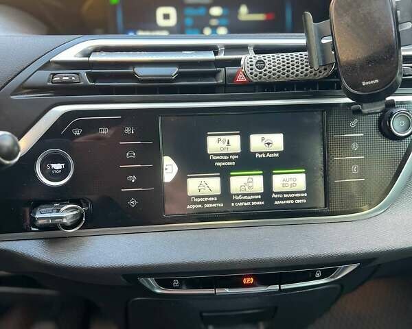 Сірий Сітроен С4 Пікассо, об'ємом двигуна 1.56 л та пробігом 279 тис. км за 9500 $, фото 25 на Automoto.ua