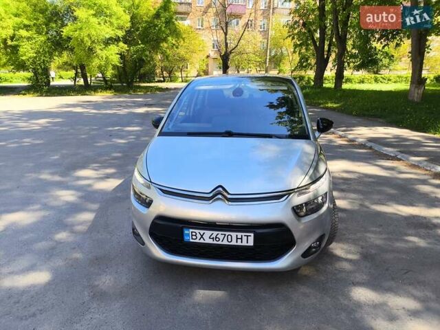 Серый Ситроен С4 Пикассо, объемом двигателя 1.56 л и пробегом 212 тыс. км за 8900 $, фото 31 на Automoto.ua