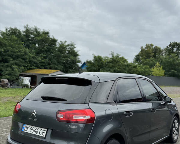 Сірий Сітроен С4 Пікассо, об'ємом двигуна 2 л та пробігом 320 тис. км за 9200 $, фото 7 на Automoto.ua