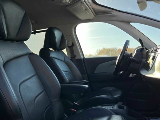 Сірий Сітроен С4 Пікассо, об'ємом двигуна 1.6 л та пробігом 180 тис. км за 14300 $, фото 15 на Automoto.ua