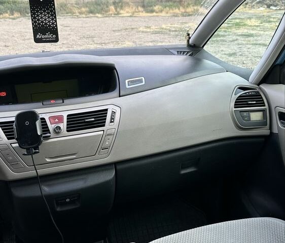Синий Ситроен С4 Пикассо, объемом двигателя 1.6 л и пробегом 210 тыс. км за 5700 $, фото 14 на Automoto.ua
