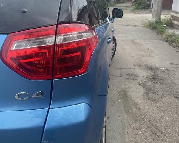 Синий Ситроен С4 Пикассо, объемом двигателя 2 л и пробегом 232 тыс. км за 5700 $, фото 6 на Automoto.ua