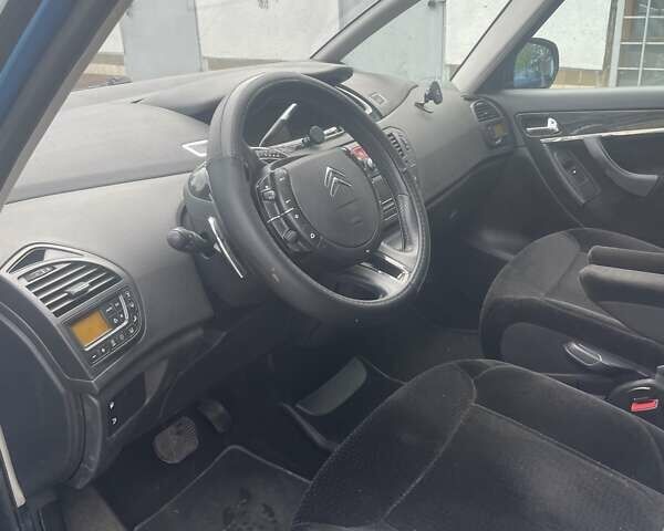 Синий Ситроен С4 Пикассо, объемом двигателя 2 л и пробегом 232 тыс. км за 5700 $, фото 21 на Automoto.ua