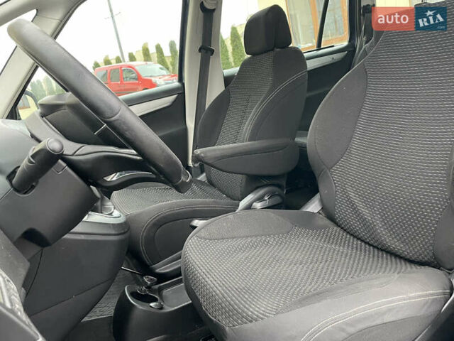 Синий Ситроен С4 Пикассо, объемом двигателя 1.6 л и пробегом 307 тыс. км за 5499 $, фото 62 на Automoto.ua