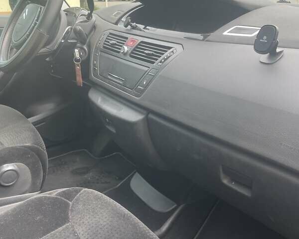 Синий Ситроен С4 Пикассо, объемом двигателя 2 л и пробегом 232 тыс. км за 5700 $, фото 9 на Automoto.ua
