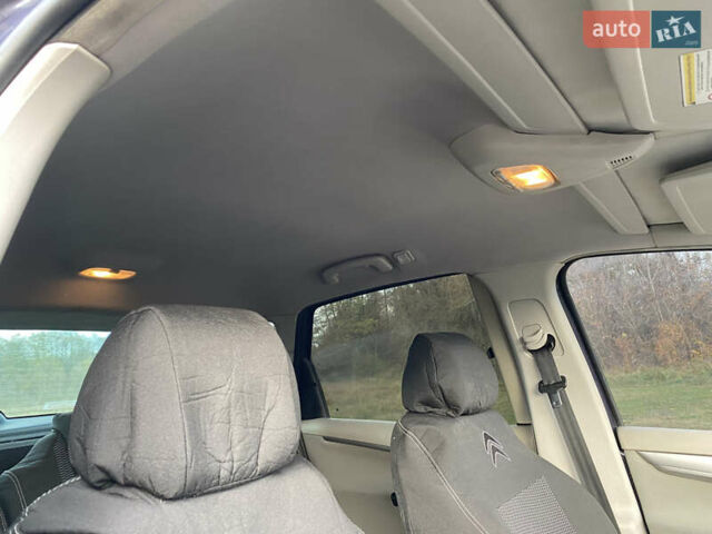 Синий Ситроен С4 Пикассо, объемом двигателя 1.56 л и пробегом 249 тыс. км за 4400 $, фото 6 на Automoto.ua