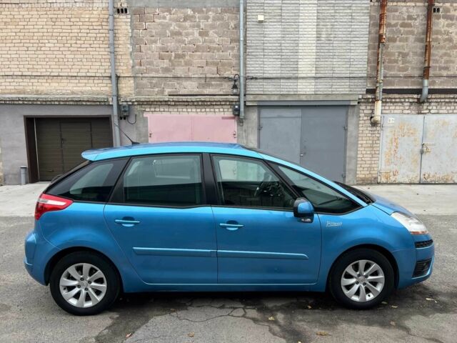 Синий Ситроен С4 Пикассо, объемом двигателя 2 л и пробегом 280 тыс. км за 5500 $, фото 2 на Automoto.ua