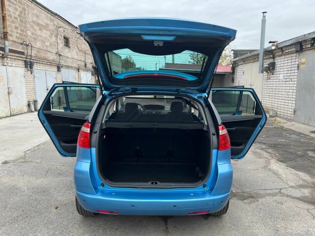 Синий Ситроен С4 Пикассо, объемом двигателя 2 л и пробегом 280 тыс. км за 5500 $, фото 4 на Automoto.ua