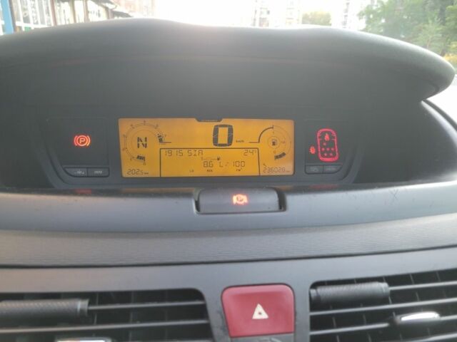 Синій Сітроен С4 Пікассо, об'ємом двигуна 2 л та пробігом 260 тис. км за 4500 $, фото 1 на Automoto.ua