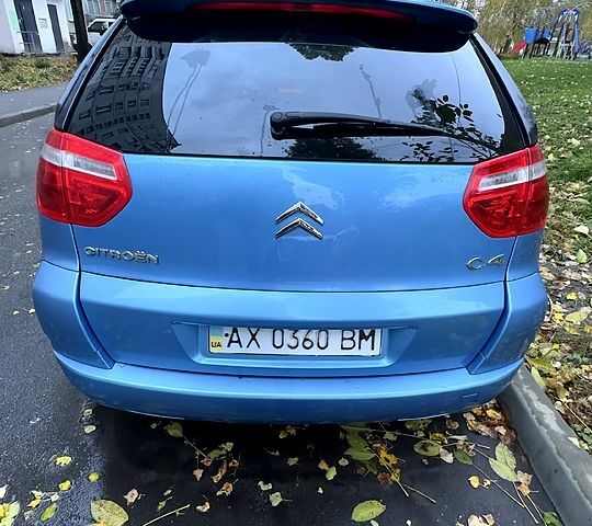 Синий Ситроен С4 Пикассо, объемом двигателя 1.8 л и пробегом 160 тыс. км за 5000 $, фото 3 на Automoto.ua