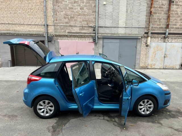 Синий Ситроен С4 Пикассо, объемом двигателя 2 л и пробегом 280 тыс. км за 5500 $, фото 6 на Automoto.ua