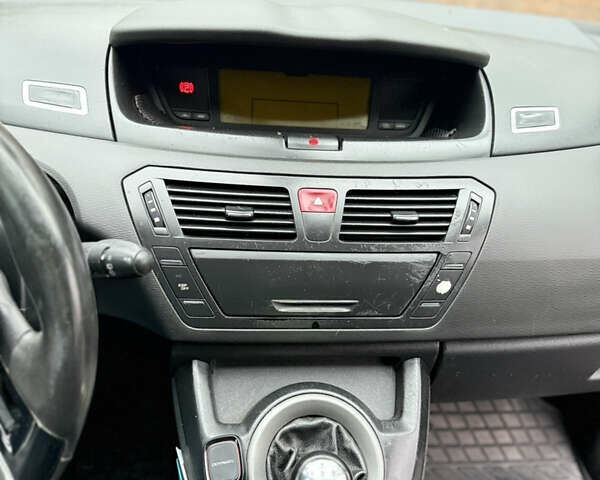 Синий Ситроен С4 Пикассо, объемом двигателя 1.6 л и пробегом 400 тыс. км за 4500 $, фото 23 на Automoto.ua