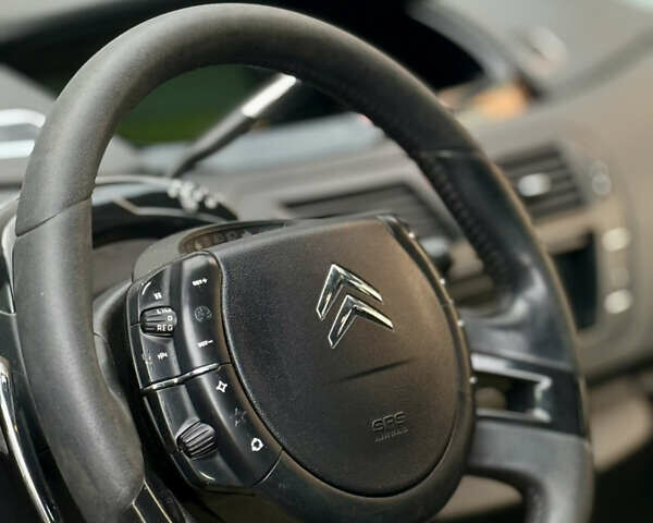 Синий Ситроен С4 Пикассо, объемом двигателя 1.6 л и пробегом 280 тыс. км за 3999 $, фото 14 на Automoto.ua