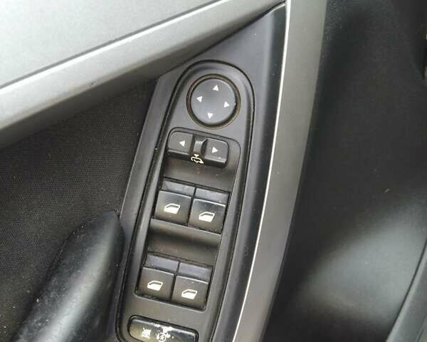 Ситроен С4 Пикассо 2009 в Львове на Automoto.ua Синий Ситроен С4 Пикассо, объемом двигателя 1.6 л и пробегом 175 тыс. км за 5600 $, фото 4 на Automoto.ua