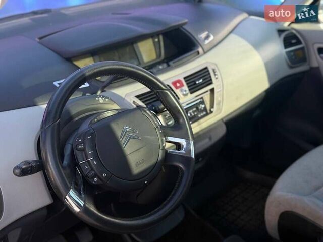 Синій Сітроен С4 Пікассо, об'ємом двигуна 1.56 л та пробігом 201 тис. км за 6699 $, фото 6 на Automoto.ua