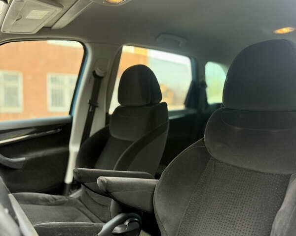 Синий Ситроен С4 Пикассо, объемом двигателя 1.6 л и пробегом 280 тыс. км за 3999 $, фото 15 на Automoto.ua