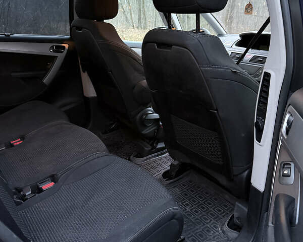 Синий Ситроен С4 Пикассо, объемом двигателя 1.6 л и пробегом 217 тыс. км за 6300 $, фото 12 на Automoto.ua