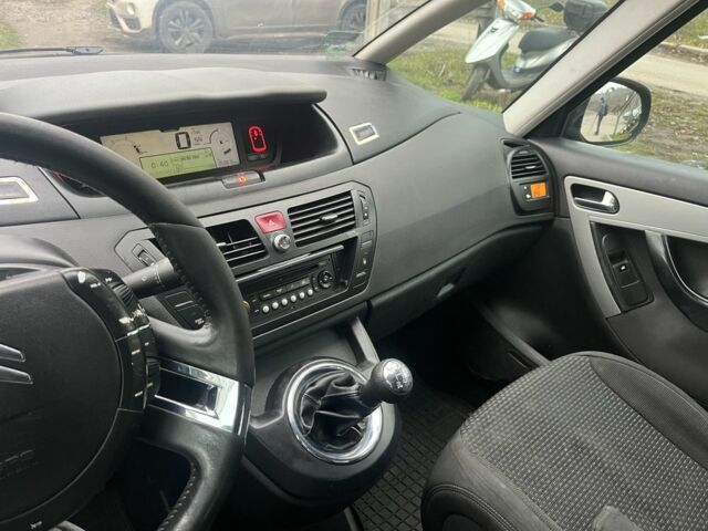 Синий Ситроен С4 Пикассо, объемом двигателя 1.6 л и пробегом 356 тыс. км за 2100 $, фото 9 на Automoto.ua