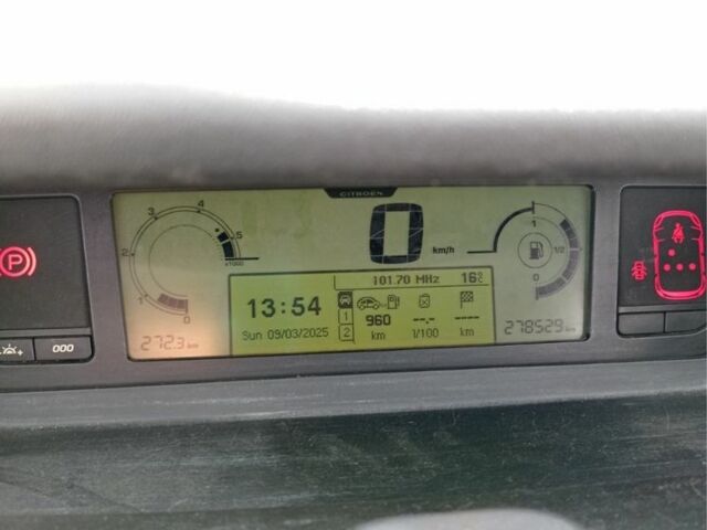 Синій Сітроен С4 Пікассо, об'ємом двигуна 1.6 л та пробігом 278 тис. км за 6300 $, фото 7 на Automoto.ua