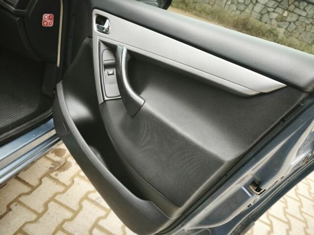 Синій Сітроен С4 Пікассо, об'ємом двигуна 1.6 л та пробігом 260 тис. км за 6800 $, фото 12 на Automoto.ua