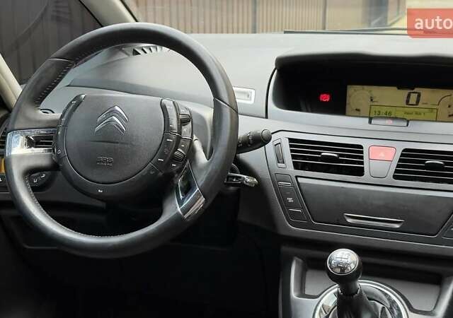 Ситроен С4 Пикассо 2012 в Стрые на Automoto.ua Синий Ситроен С4 Пикассо, объемом двигателя 1.6 л и пробегом 175 тыс. км за 4850 $, фото 38 на Automoto.ua