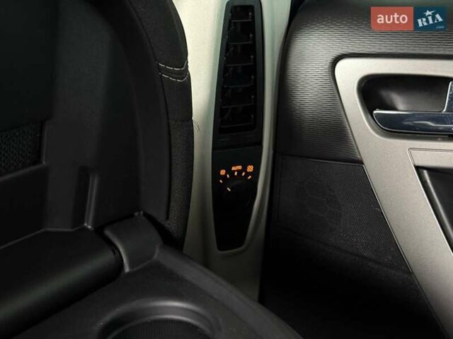 Синій Сітроен С4 Пікассо, об'ємом двигуна 1.6 л та пробігом 190 тис. км за 6490 $, фото 21 на Automoto.ua