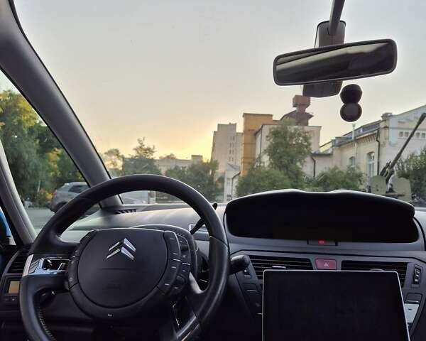 Синий Ситроен С4 Пикассо, объемом двигателя 2 л и пробегом 119 тыс. км за 6800 $, фото 34 на Automoto.ua