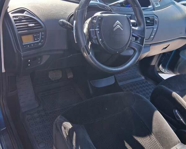 Синий Ситроен С4 Пикассо, объемом двигателя 1.56 л и пробегом 285 тыс. км за 5700 $, фото 12 на Automoto.ua