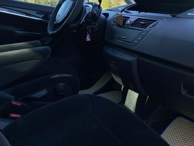 Синий Ситроен С4 Пикассо, объемом двигателя 1.6 л и пробегом 270 тыс. км за 5250 $, фото 5 на Automoto.ua