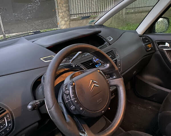 Синий Ситроен С4 Пикассо, объемом двигателя 1.6 л и пробегом 260 тыс. км за 5250 $, фото 7 на Automoto.ua