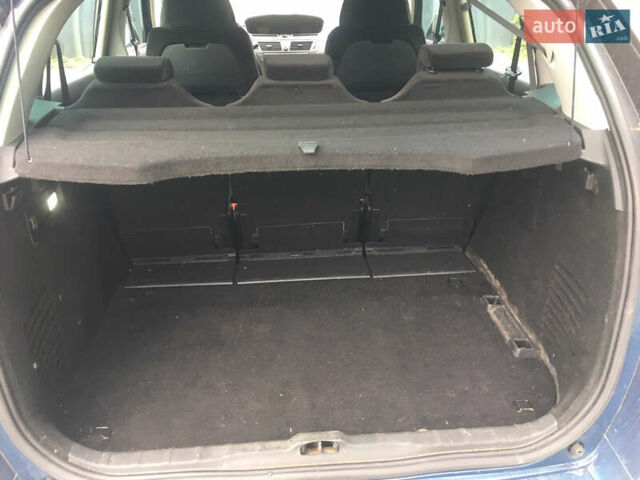 Синий Ситроен С4 Пикассо, объемом двигателя 1.6 л и пробегом 262 тыс. км за 5000 $, фото 3 на Automoto.ua