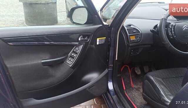 Синій Сітроен С4 Пікассо, об'ємом двигуна 2 л та пробігом 280 тис. км за 8000 $, фото 4 на Automoto.ua