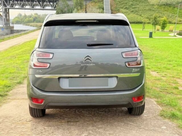 Сітроен С4 Пікассо 2017 у Хмельницькому на Automoto.ua Зелений Сітроен С4 Пікассо, об'ємом двигуна 2 л та пробігом 110 тис. км за 7000 $, фото 5 на Automoto.ua