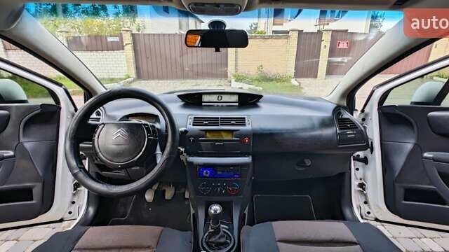 Сітроен С4 2007 у Чернігові на Automoto.ua Білий Сітроен С4, об'ємом двигуна 1.59 л та пробігом 381 тис. км за 3500 $, фото 26 на Automoto.ua