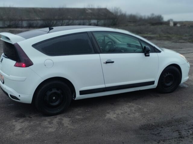 Белый Ситроен С4, объемом двигателя 1.6 л и пробегом 300 тыс. км за 2700 $, фото 4 на Automoto.ua