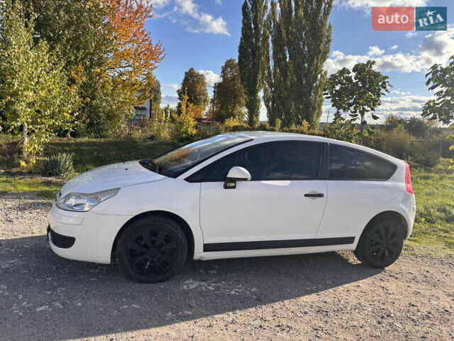 Белый Ситроен С4, объемом двигателя 1.56 л и пробегом 288 тыс. км за 4300 $, фото 2 на Automoto.ua