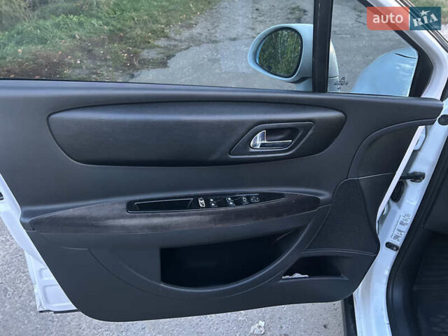 Белый Ситроен С4, объемом двигателя 1.6 л и пробегом 227 тыс. км за 4600 $, фото 7 на Automoto.ua