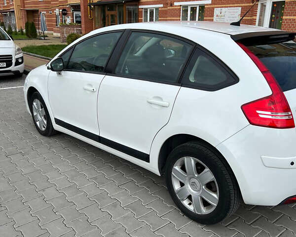Білий Сітроен С4, об'ємом двигуна 1.6 л та пробігом 240 тис. км за 5500 $, фото 6 на Automoto.ua