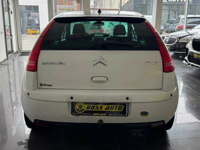 Белый Ситроен С4, объемом двигателя 1.6 л и пробегом 255 тыс. км за 5700 $, фото 5 на Automoto.ua