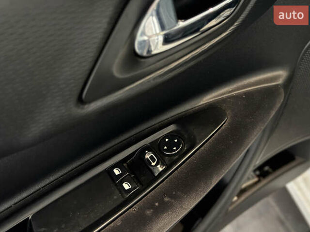 Білий Сітроен С4, об'ємом двигуна 1.56 л та пробігом 255 тис. км за 5700 $, фото 16 на Automoto.ua