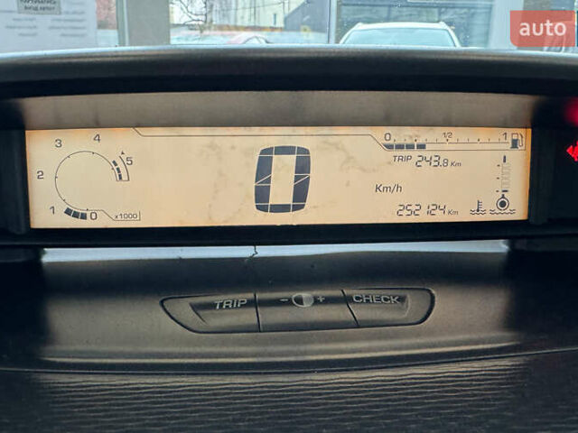 Білий Сітроен С4, об'ємом двигуна 1.56 л та пробігом 255 тис. км за 5700 $, фото 13 на Automoto.ua