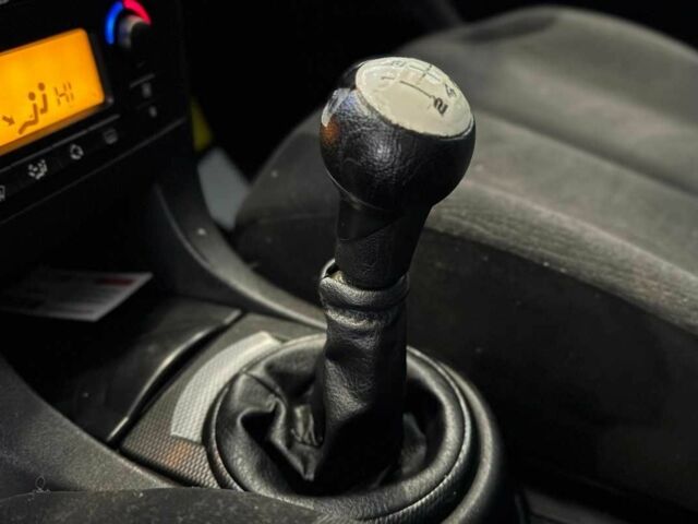 Белый Ситроен С4, объемом двигателя 1.6 л и пробегом 255 тыс. км за 5700 $, фото 15 на Automoto.ua