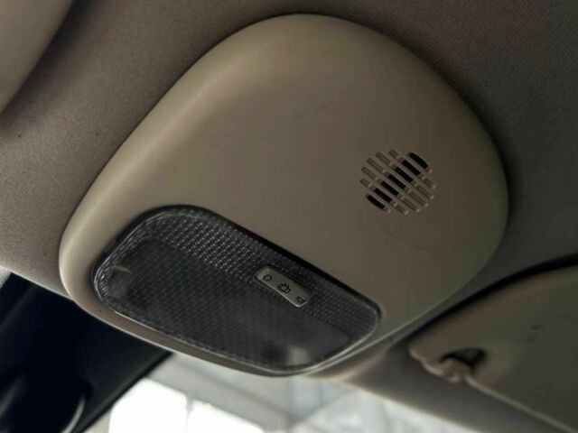 Белый Ситроен С4, объемом двигателя 1.6 л и пробегом 255 тыс. км за 5700 $, фото 17 на Automoto.ua