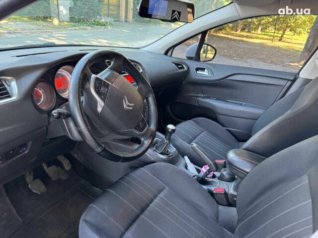 Белый Ситроен С4, объемом двигателя 1.6 л и пробегом 234 тыс. км за 6490 $, фото 10 на Automoto.ua